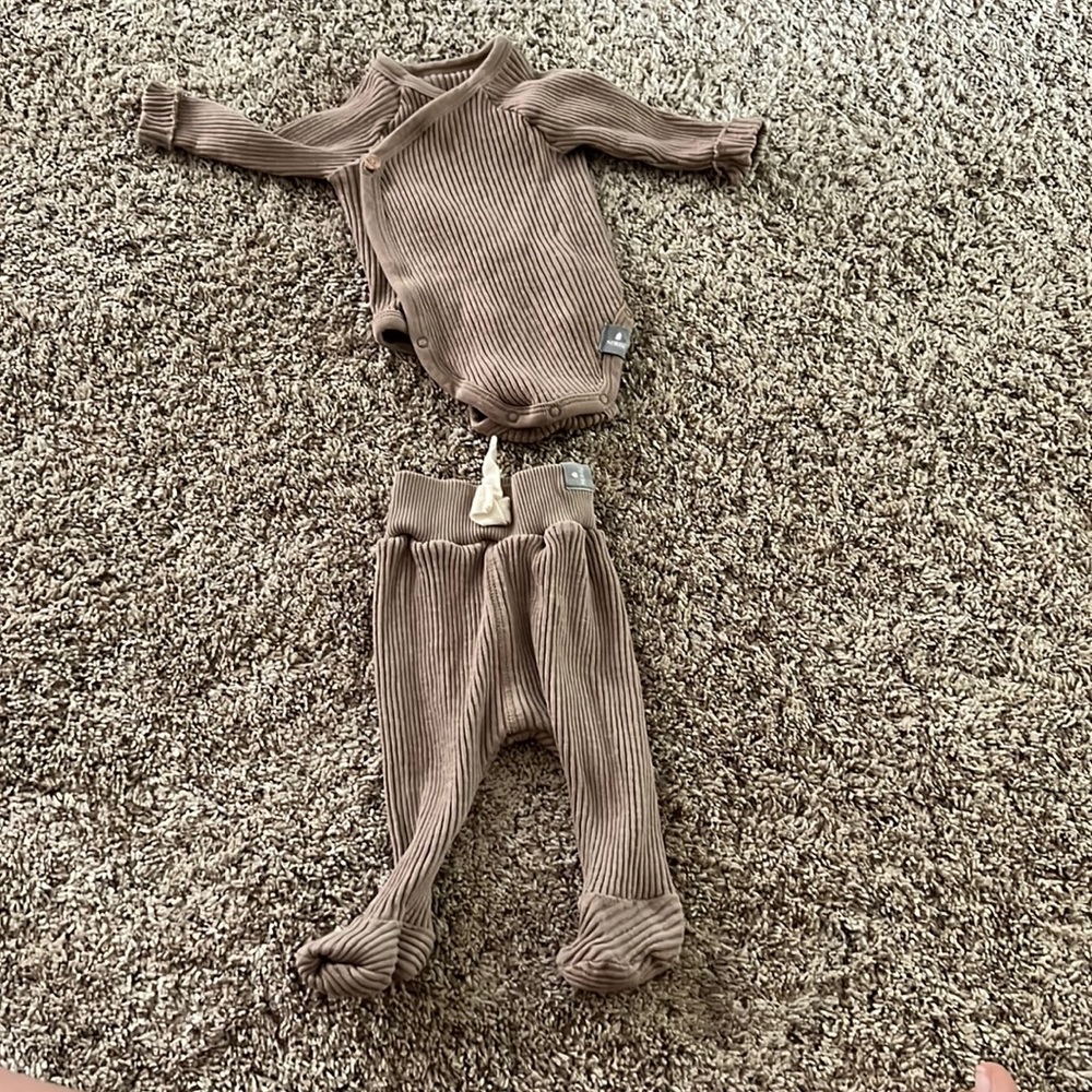 Snug baby set sz. Newborn NWOT